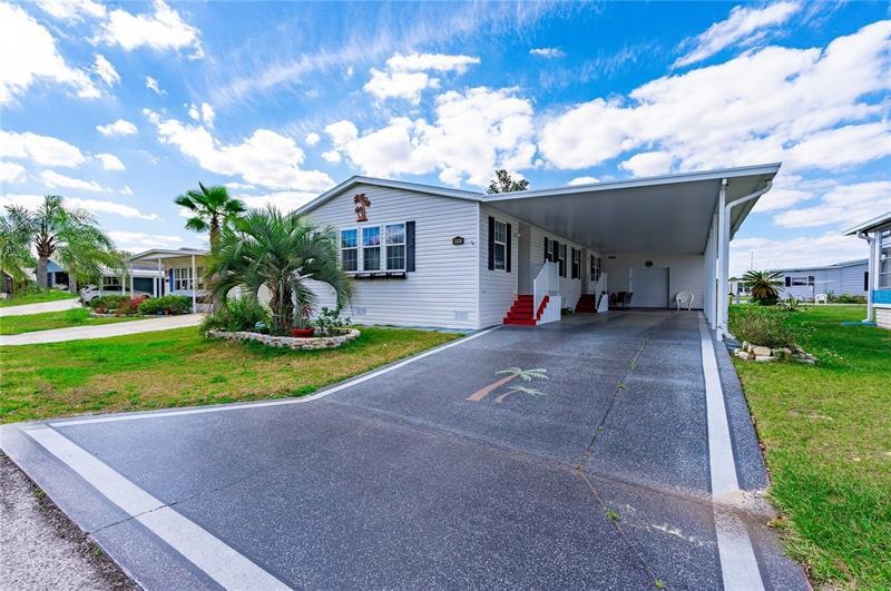 5541 Cheyenne St, Zephyrhills, FL 33542 - photo 1