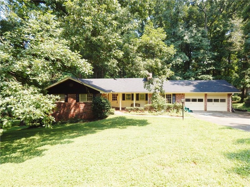 4 Sided Brick Ranch on Basement!