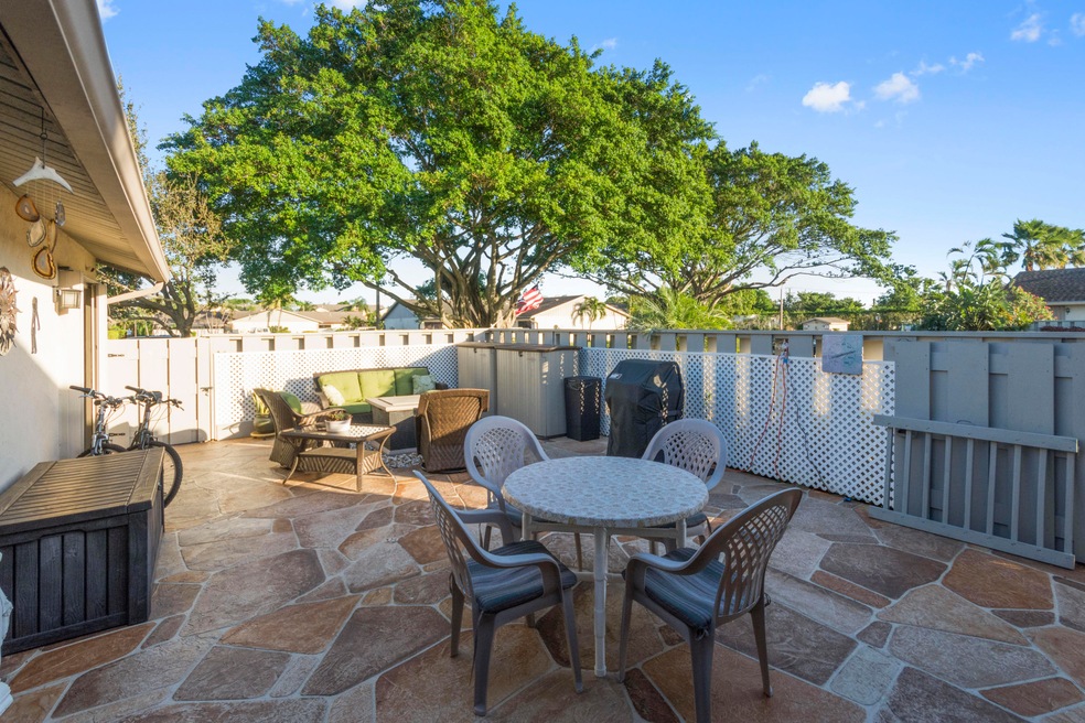 8177 Ambach Way, Hypoluxo, FL 33462 - photo 1