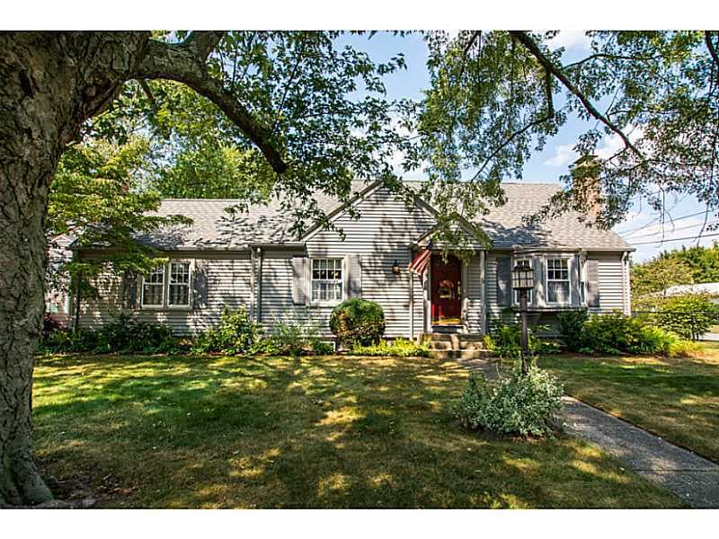 59 Burt St, Warwick, RI 02886 - photo 1