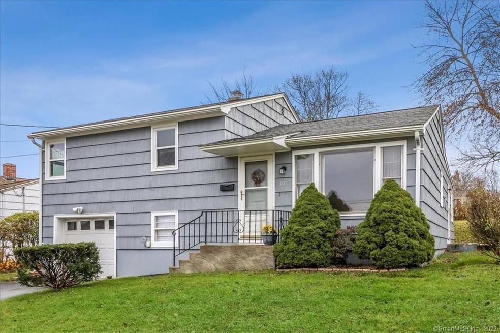 109 Mount Carmel Ave, Waterbury, CT 06708 - photo 1