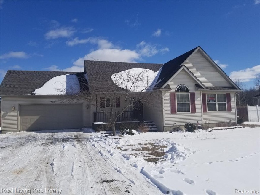 1350 Allen Rd, Kimball, MI 48074 - photo 1