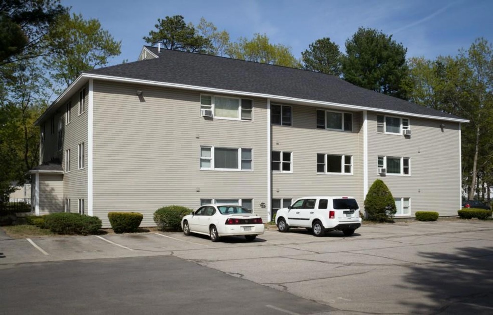 Unit 7 is a 2nd floor unit
