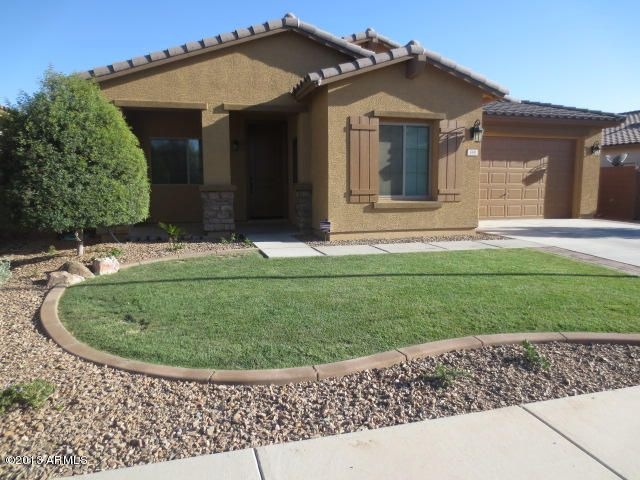 689 W Reeves Ave 6