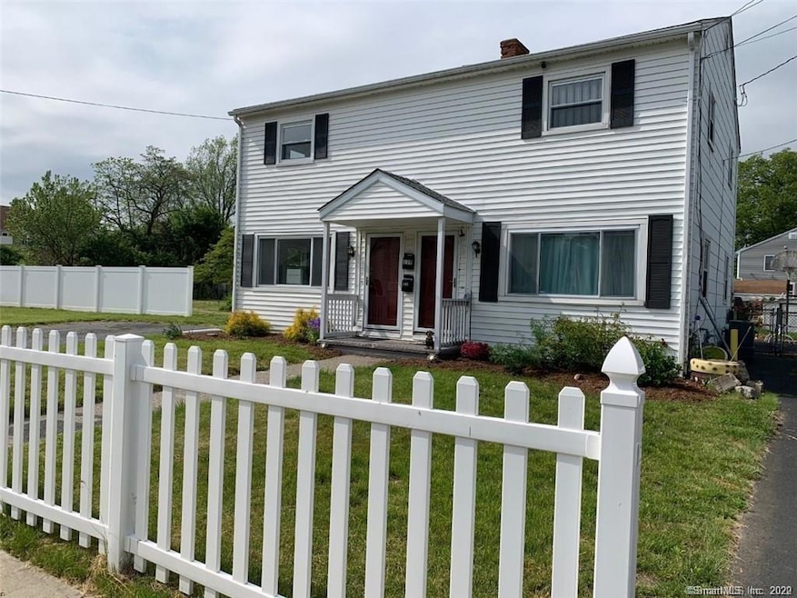 141 Mcgrath Ct, Stratford, CT 06615 - photo 1