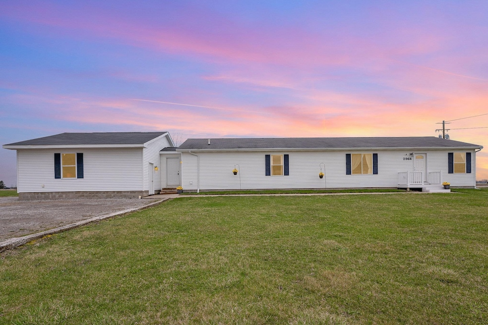 2944 S Mackinaw Rd, Kawkawlin, MI 48631 - photo 1