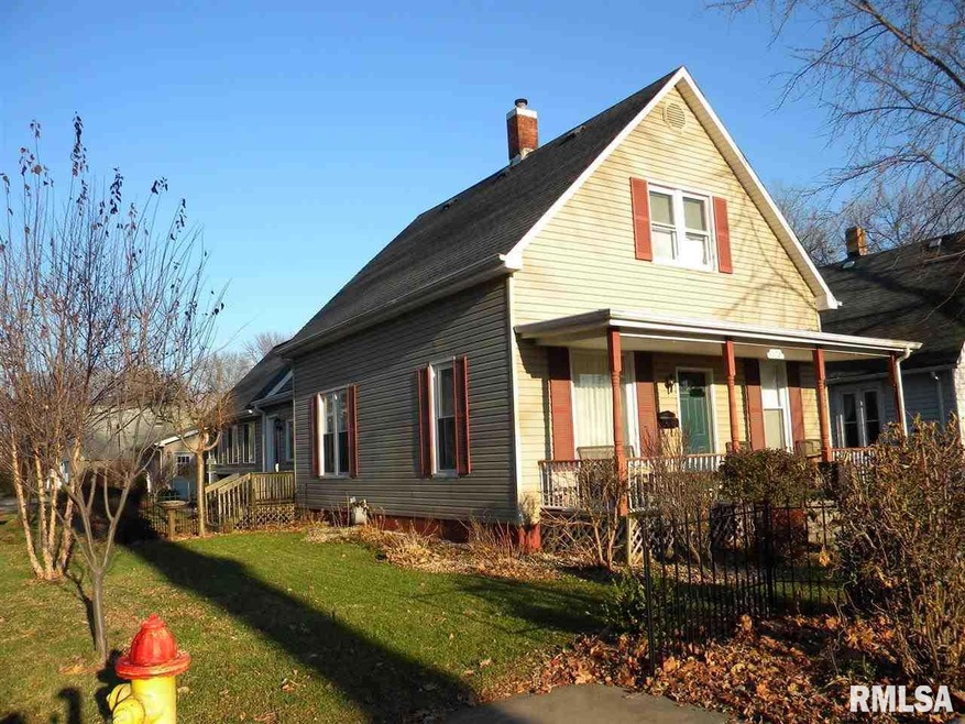 1202 Pulaski St, Lincoln, IL 62656 - photo 1