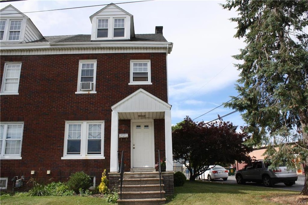 432 Keystone Ave, Whitehall, PA 18052 - photo 1