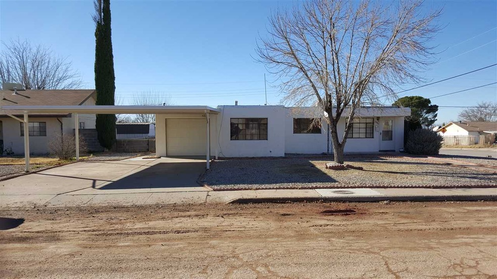 1741 Buena Vista Corte, Alamogordo, NM 88310 - photo 1