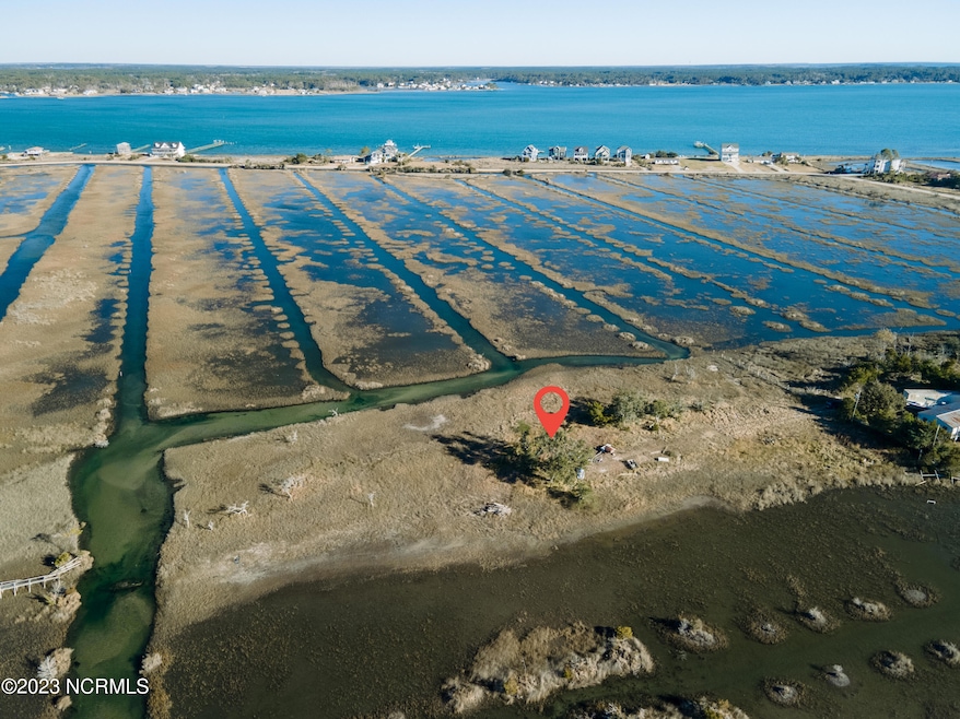661 Oak Hammock Dr, Harkers Island, NC 28531 - photo 1