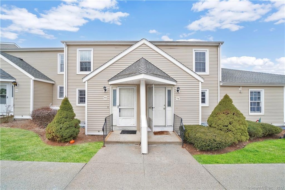 9C the Hamlet unit C, Enfield, CT 06082 - photo 1