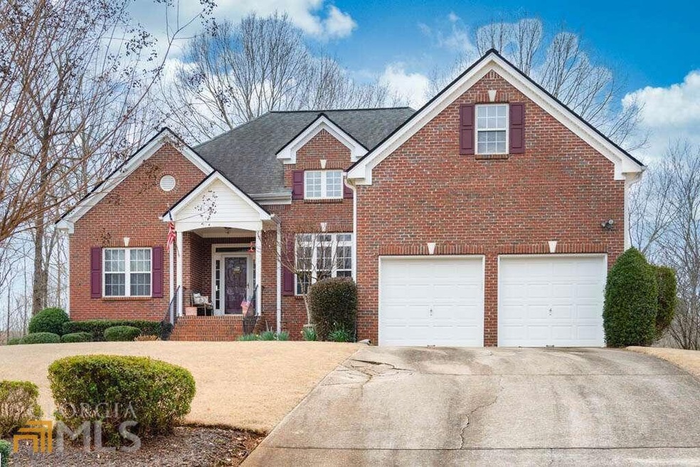 Remarkably maintained ranch home on a cul-de-sac w