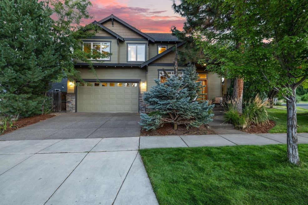 19601 Hollygrape St.