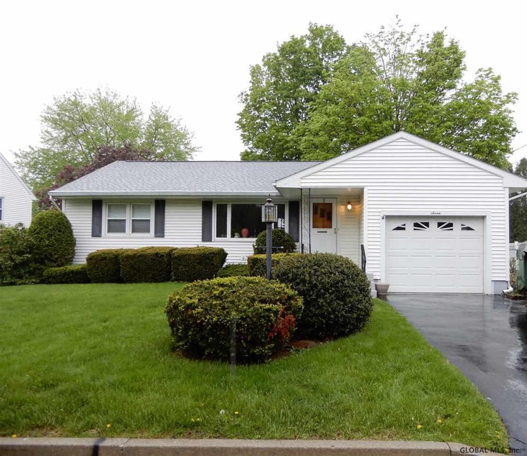 7 Brentwood Ave, Troy, NY 12180 - photo 1