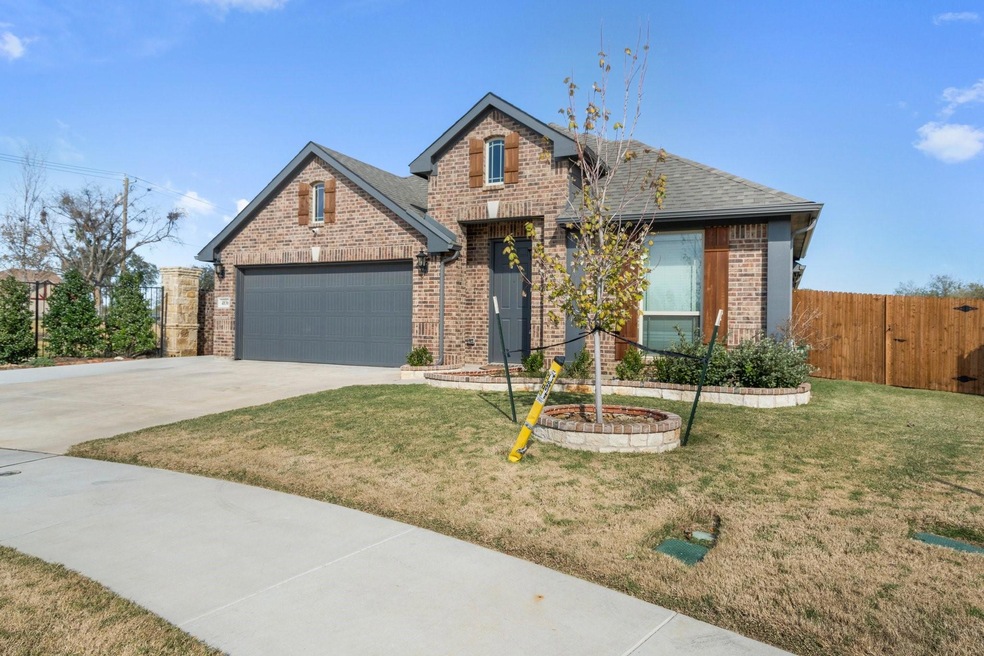 4836 Hazy Hollow Ln, Crowley, TX 76036 - photo 1