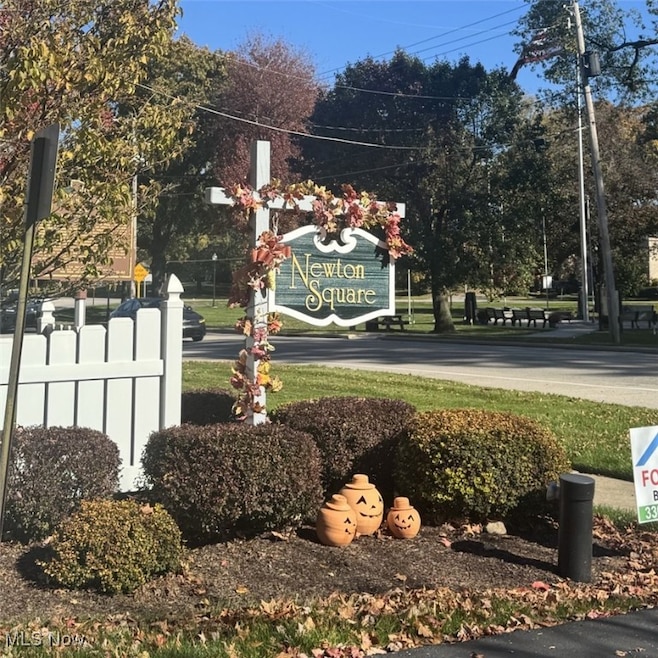30 Newton Square Dr unit 1, Canfield, OH 44406 - photo 1