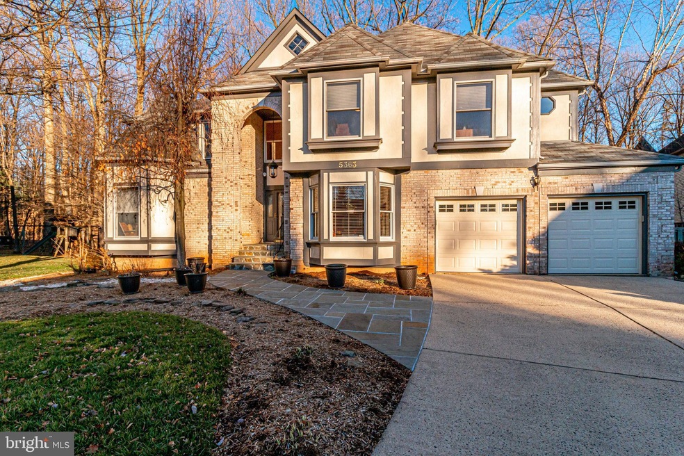 5363 Anvil Ct, Fairfax, VA 22030 - photo 1