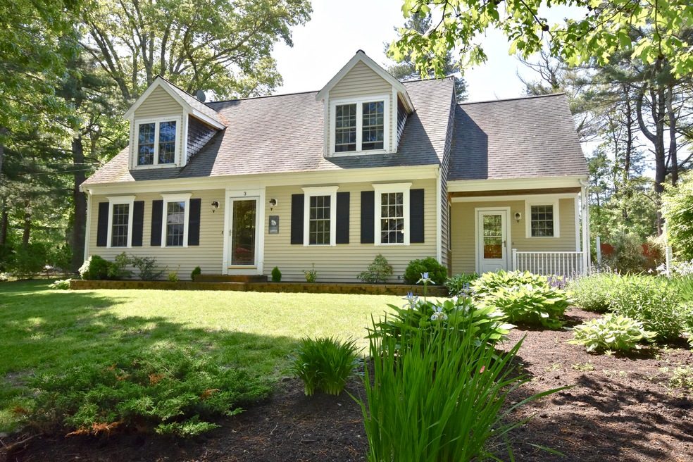 3 Hill St, Bourne, MA 02532 - photo 1