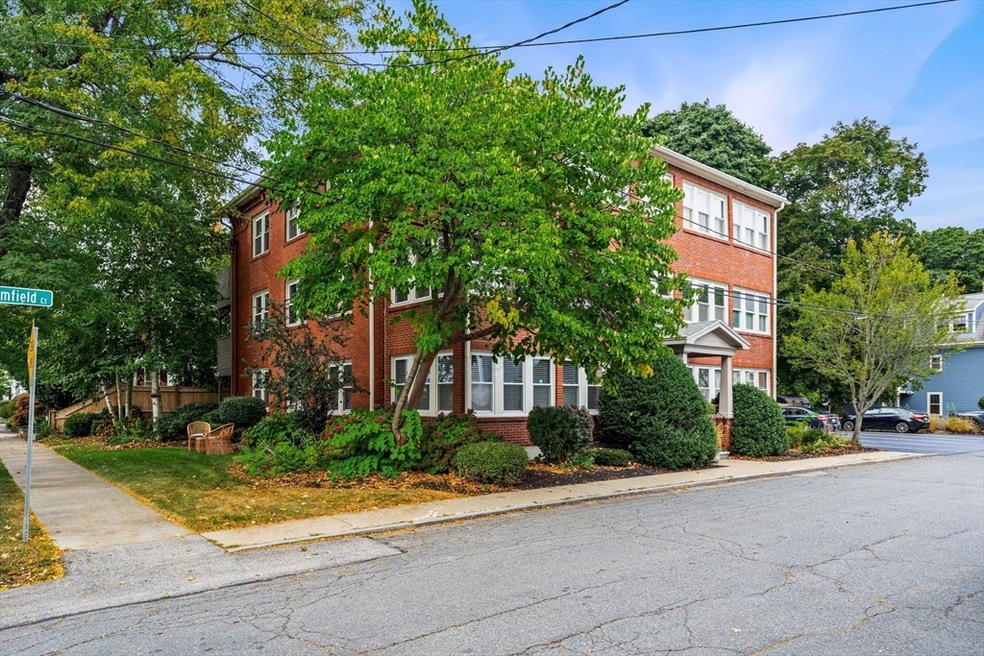 1 Bromfield Ct unit E, Newburyport, MA 01950 - photo 1