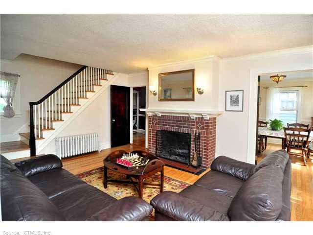 81 Griswold Dr, West Hartford, CT 06119 - photo 1