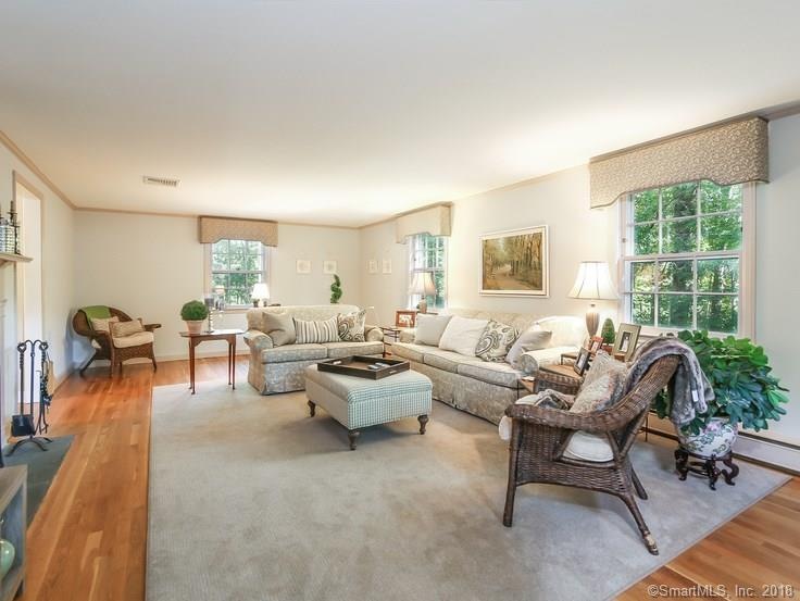 48 Topfield Rd, Wilton, CT 06897 - photo 1