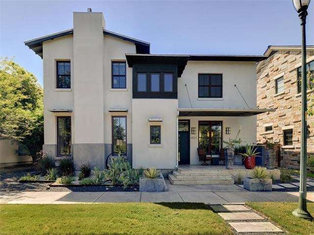 Featured in the 2009 Parade of Homes, this 5-Star 