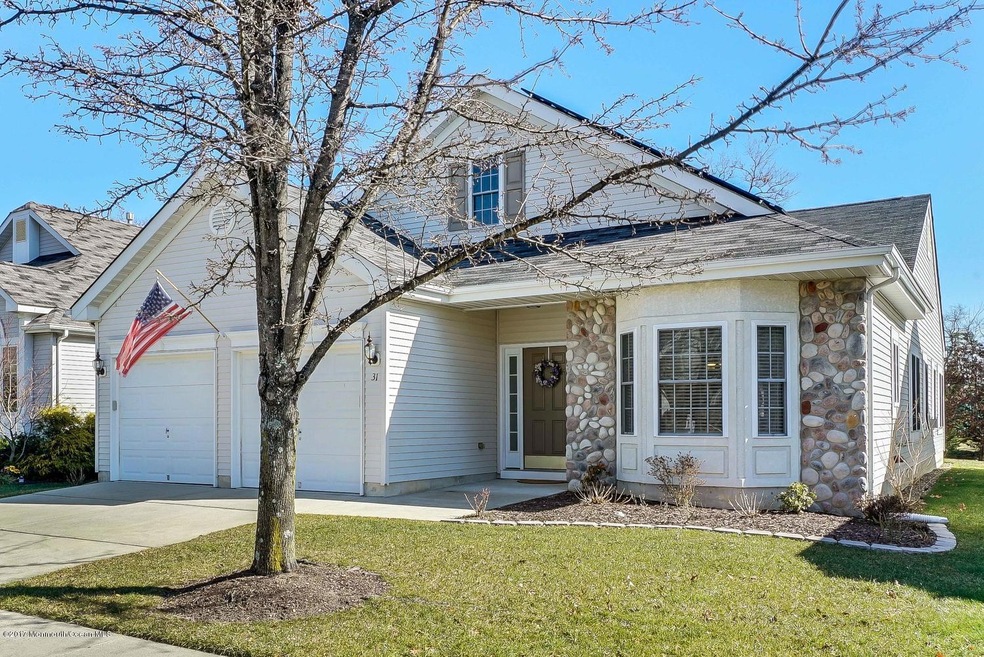 31 Cypress Point Ln Jackson NJ-large-001