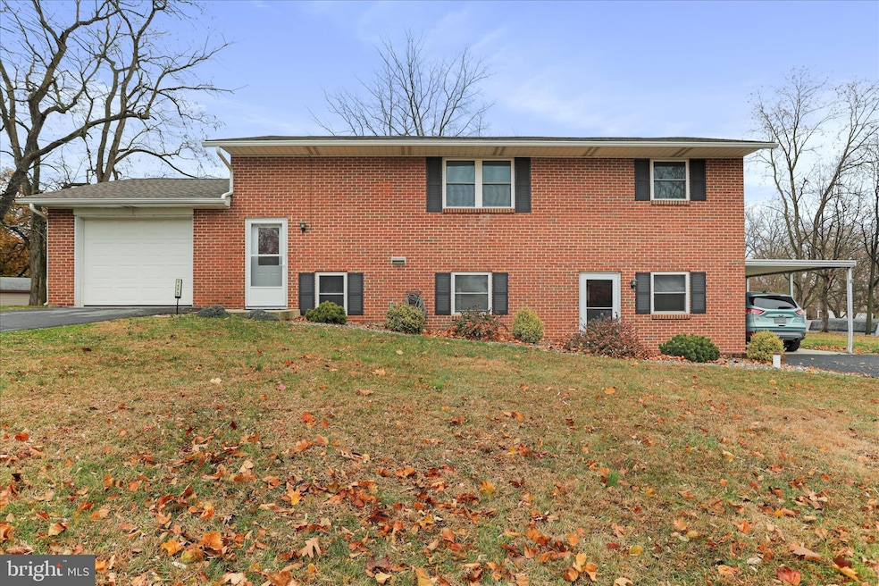 1171 1173 Ridgeview Dr, State Line, PA 17263 - photo 1