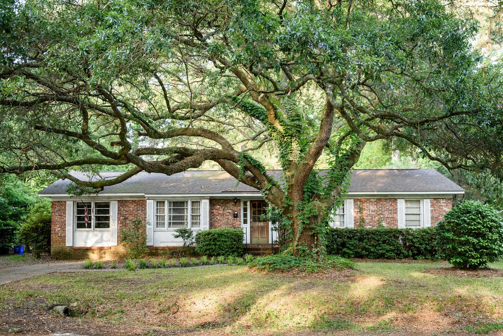 726WantootBlvd-1