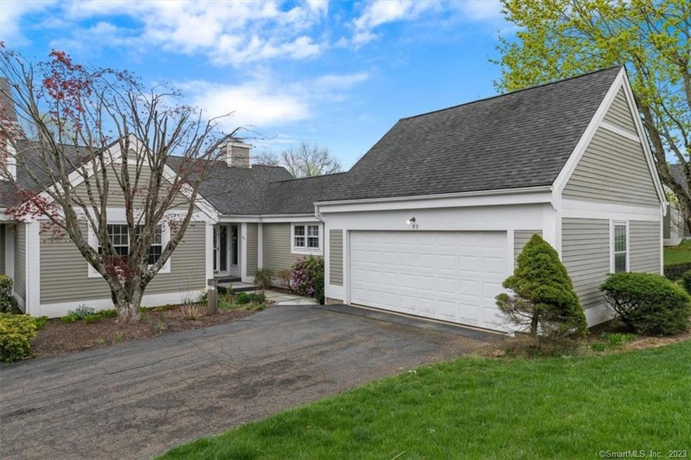 95 Legend Hill Rd unit 95, Madison, CT 06443 - photo 1