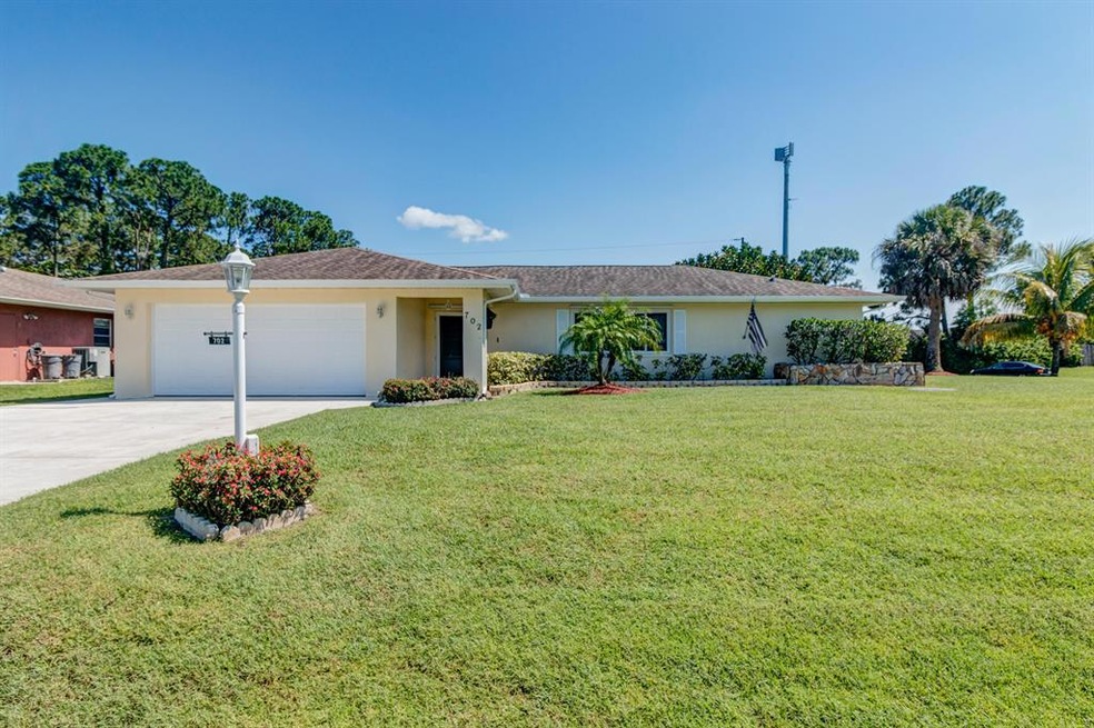 702-SE-Browning-Ave01