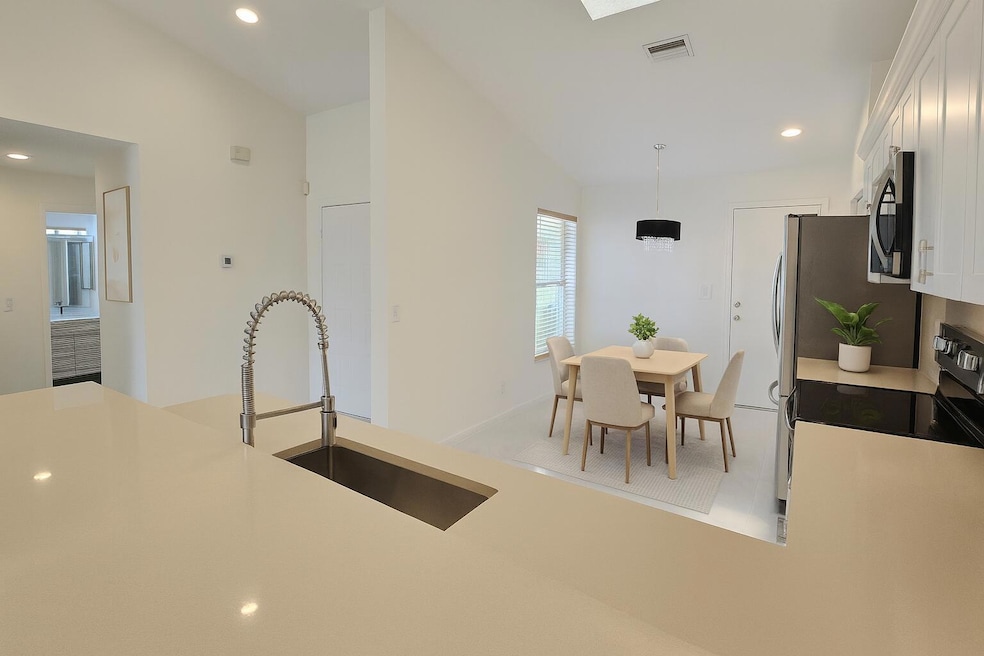 5622 Royal Lake Cir, Boynton Beach, FL 33437 - photo 1