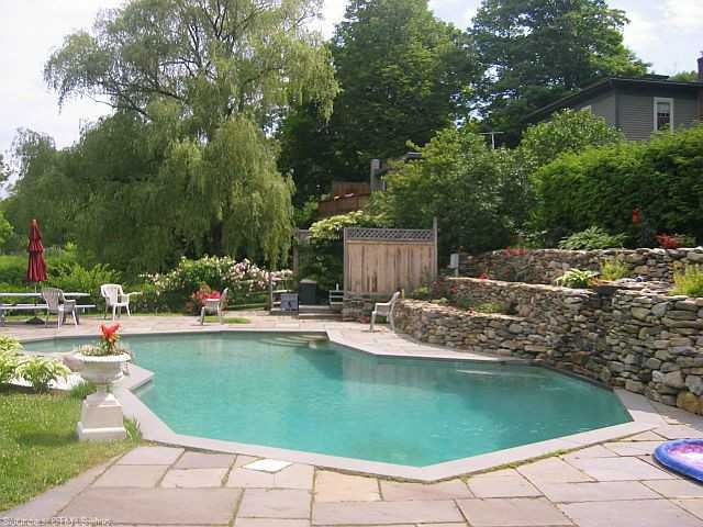 Pool.