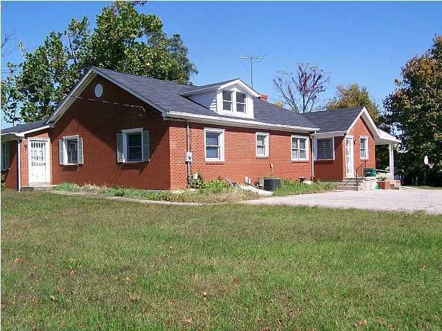 6201 Beulah Church Rd, Louisville, KY 40228 - photo 1