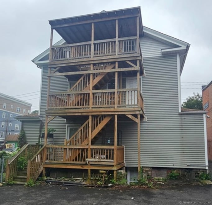 539 Howe Ave unit 2-B, Shelton, CT 06484 - photo 1