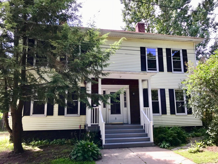 5 Bangs St