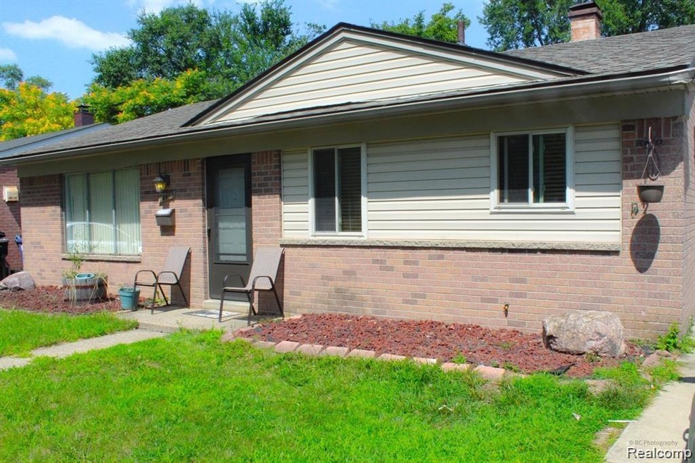 24402 Orangelawn New.jpg