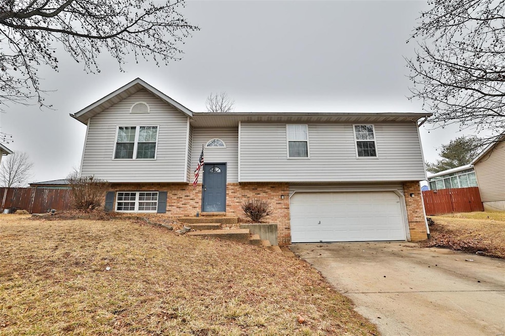 2404 Copper Creek Rd, Maryville, IL 62062 - photo 1