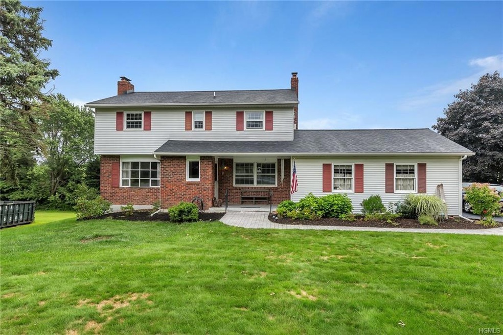 85 Nantucket Dr, Fishkill, NY 12524 - photo 1