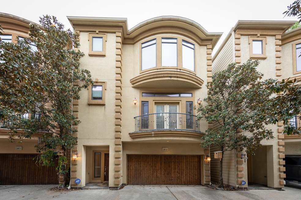 1607 Bass St unit B, Houston, TX 77007 - photo 1