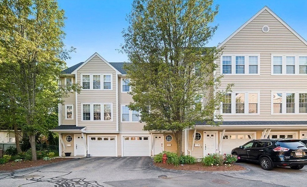 Sold $709,000 • Co-Listing Agent