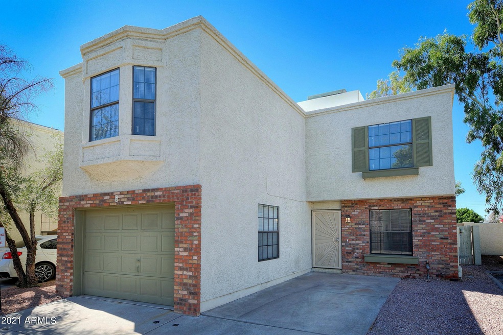820WUniversityDr5-001