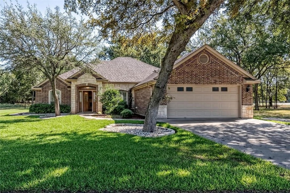 17052 Faircrest Dr, Whitney, TX 76692 - photo 1