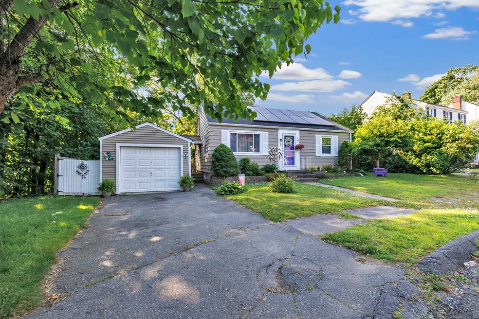 5 Winthrop Ave, Waterbury, CT 06706 - photo 1