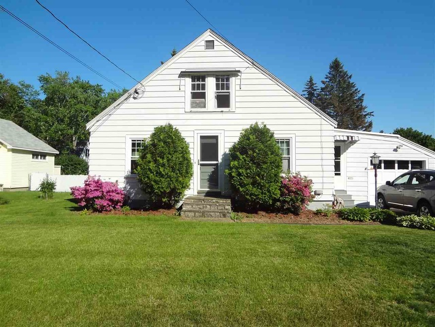 70 Richardson St, Rochester, NH 03867 - photo 1