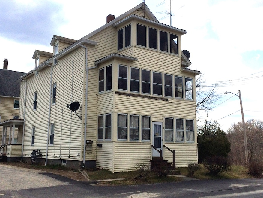 9 Pine St, Dudley, MA 01571 - photo 1