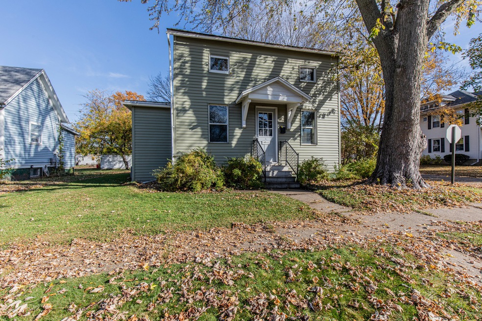 201 N 1st St, Princeton, IL 61356 - photo 1