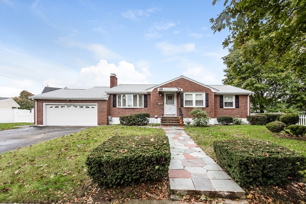 22 Anthony Cir, Newtonville, MA 02460 - photo 1