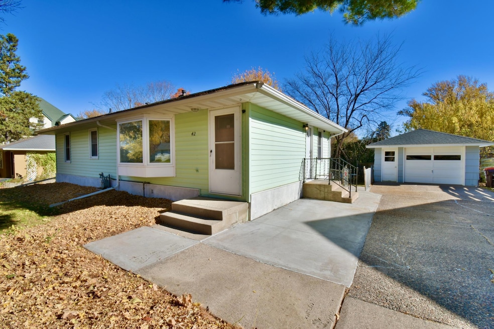 For Sale $290,000 • Co-Listing Agent