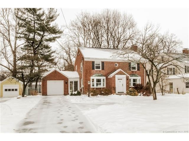 Welcome to 156 North Main Street in West Hartford.